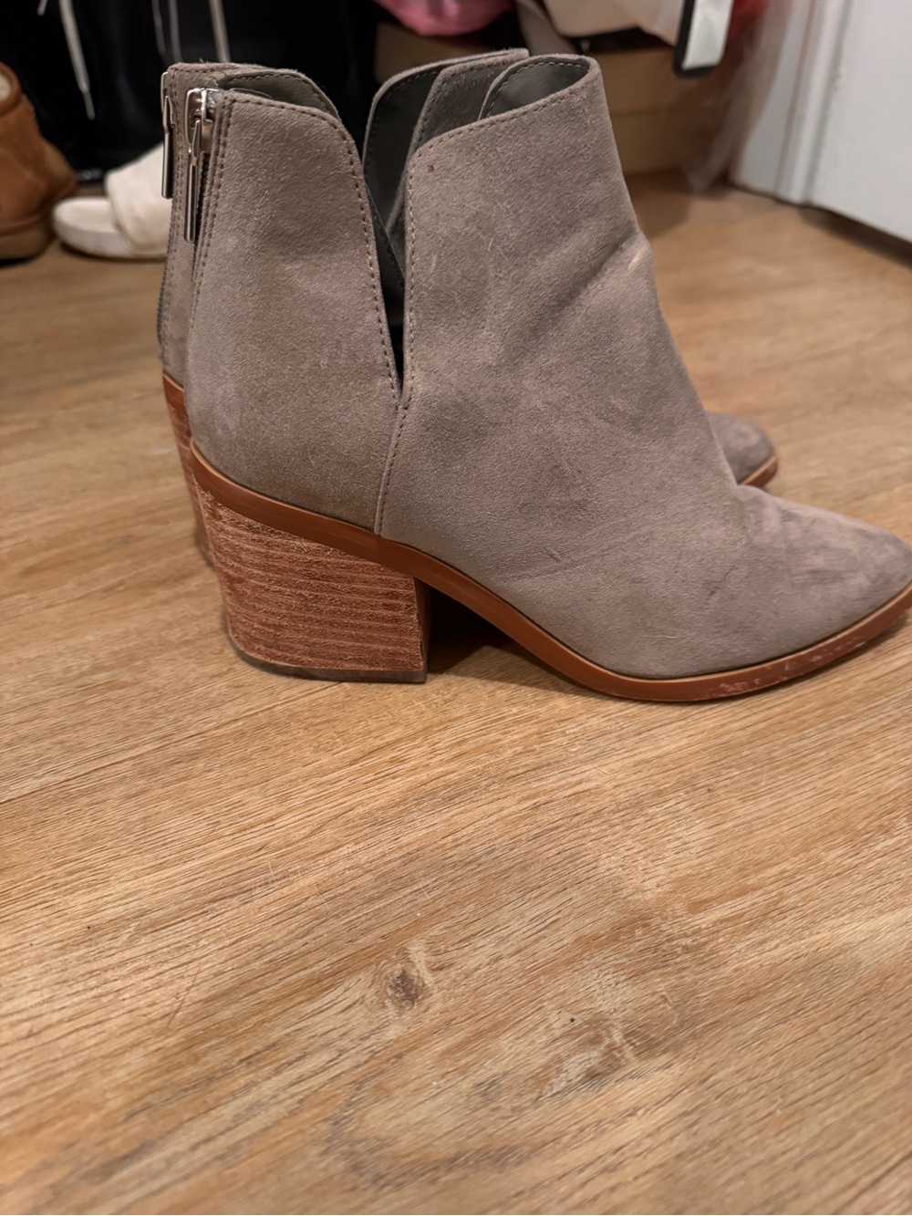 Women's Taupe Suede Block Heel Ankle Boots BP size 6